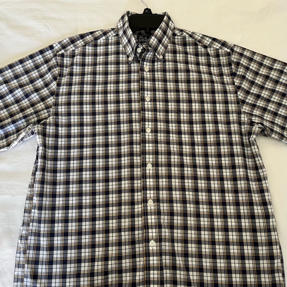Men’s long sleeve button down